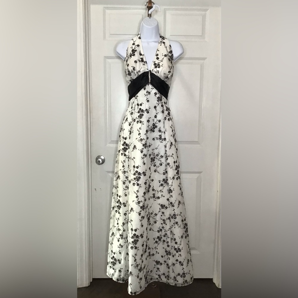 Blondie Nites by Linda Bernell Size 11, Black and White Vintage Prom Dress/Gown